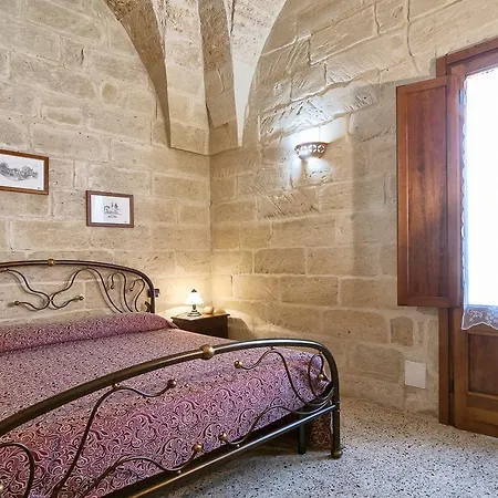 Antica Corte 3* Acquarica