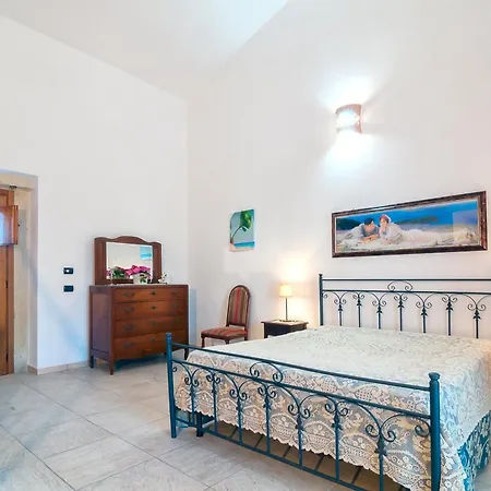 Antica Corte 3* Acquarica